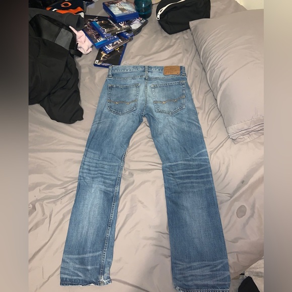 Levi’s blue denim jeans *28x30* - Picture 2 of 3